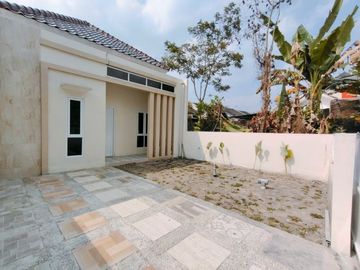 Rumah Baru Siap Huni di Jl Kaliurang Km 11 dekat Kampus UII