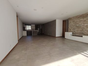 apartamento en arriendo en loma de las brujas. Cod A9434054