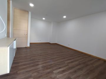 apartamento en arriendo en loma de las brujas. Cod A9434054