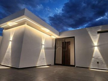 Casa NUEVA en Privada Real, en Fuerte Ventura en San Luis Potosí