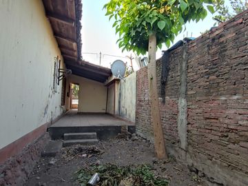 Casa en Venta  Como Terreno en Armeria, Colima