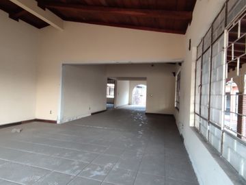 Casa en Venta  Como Terreno en Armeria, Colima