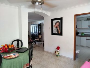 apartamento en venta en altos de riomar. Cod V11313