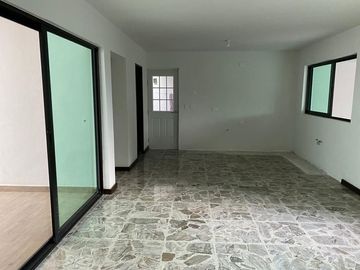 CASA EN VENTA, CONTRY LA SILLA - GUADALUPE N.L.