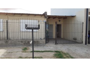 VENTA O PERMUTA DE CASA EN BAHA BLANCA