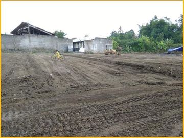 Tanah Bagus Strategis Area Jakal km 7,5 Free Notaris