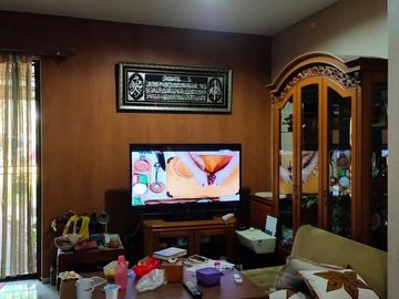 Rumah 2 Lantai di Cluster Golden City Bekasi