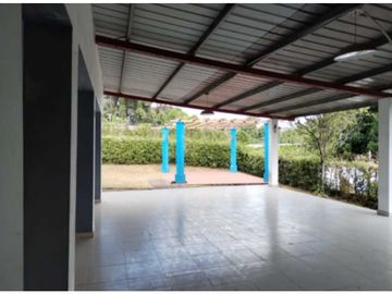 VENDO CASA EN LA CHORRERA GUADALUPE 3R
