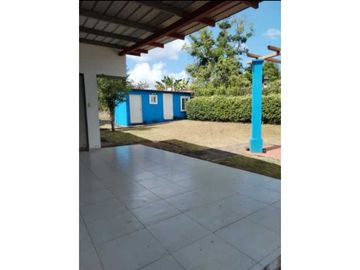 VENDO CASA EN LA CHORRERA GUADALUPE 3R