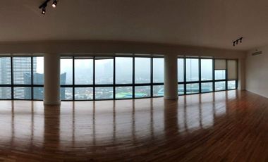 3BR Condo For Rent/Lease 3 Bedrooms in Rizal Tower Rockwell Makati City