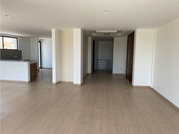 ¡Descubre tu hogar de ensueño en la Urbanización Ciudad del Mar.