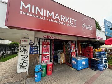 Local Comercial en Venta en Local comercial en Ñuñoa. Avda. Irarrázaval/José Manuel Infante. Metro Monseñor Eyzaguirre