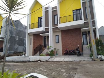 SUASANA LEBIH TENANG Rumah Lebih Eksklusif Kopo Katapang dekat Miko Mall dan RS Lanud Sulaiman