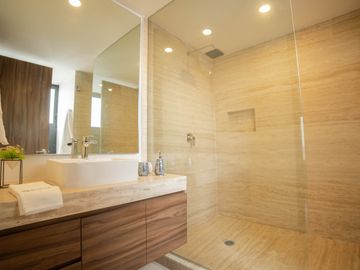 DEPARTAMENTO EN VENTA LOMAS DE ANGELOPOLIS SONATA con amenidades de lujo nuevo!