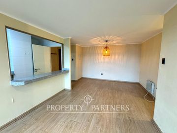 Lindo departamento de tres domitorios en Condominio Costanera Playa