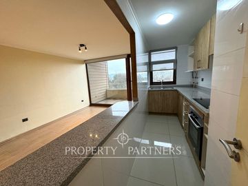 Lindo departamento de tres domitorios en Condominio Costanera Playa