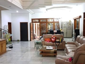 Rumah Prapen Indah, Semi Furnished Siap Huni
