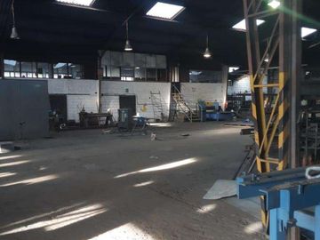 VENDO BODEGA INDUSTRIAL SECTOR SANGOLQUI.