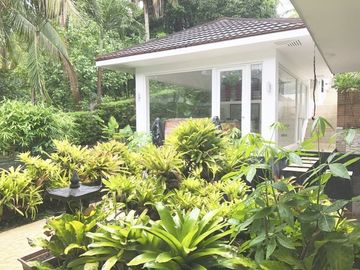Rush Sale 5 BR Vacation Home Las Haciendas Laurel Batangas