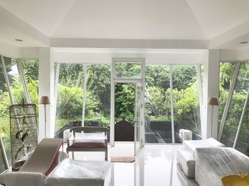 Rush Sale 5 BR Vacation Home Las Haciendas Laurel Batangas