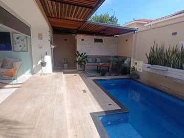 casa condominio en venta en la castellana. Cod V12244