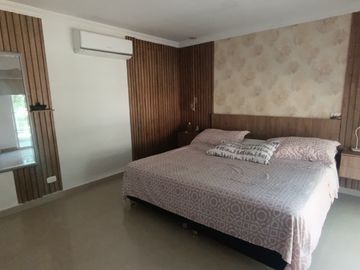 casa condominio en venta en la castellana. Cod V12244