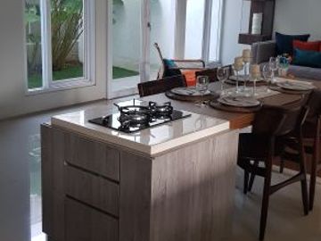 Rumah Mewah Dalam Cluster Dekat Tol di Jakarta Timur