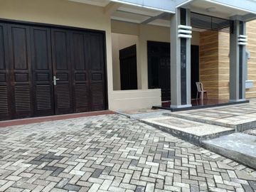 Rumah 2 lantai di Citraland Surabaya Cluster Internasional Village