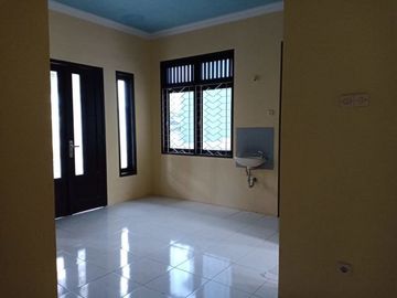 Rumah 2 lantai di Citraland Surabaya Cluster Internasional Village