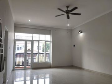 Rumah Bagus Rawa Buaya Siap Huni Tidak Banjir