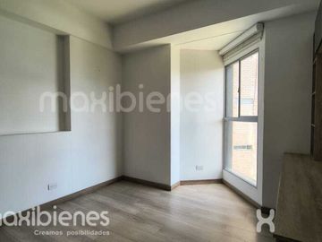 apartamento en arriendo en  tres esquinas. Cod A68795