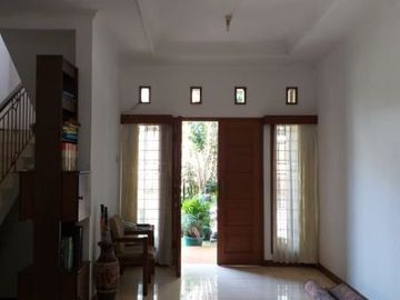 MANTAV Rumah Cigadung Dago DKT Tubagus Ismail & ITB Cisitu