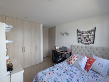 apartamento en venta en villa mayor oriental. Cod V5082