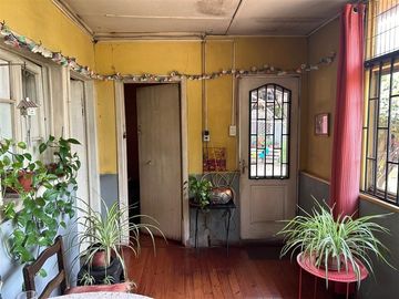 Casa en venta de 4 dorm. en Llallay a metros del centro civi