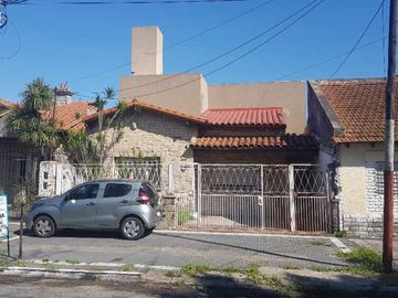 Casa en venta en Lanus Oeste