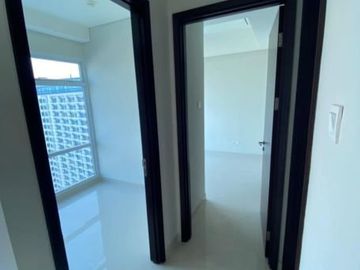 Dijual cepat Apartemen Puri Mansion (2 kamar tidur) banyak bonusnya