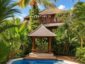 Rumah Mewah Ada Swimming Pool Di Sektor 8 Bintaro Gb 1601