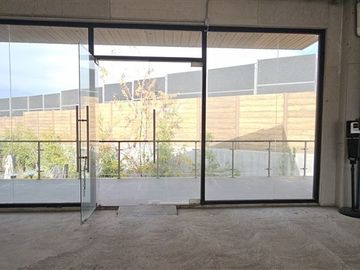 Local Comercial en arriendo en Lo Barnechea