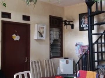 Rumah 2 lantai dalam komplek marinir limo depok