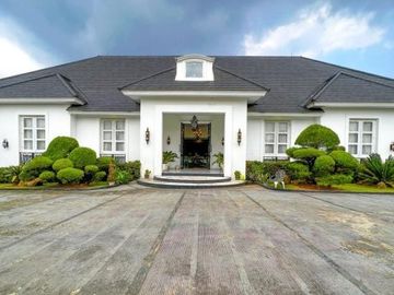 DIJUAL BANGUNAN LUAS / VILLA MEWAH di HAMBALANG / SENTUL, BOGOR