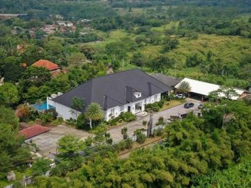 DIJUAL BANGUNAN LUAS / VILLA MEWAH di HAMBALANG / SENTUL, BOGOR