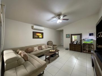 Se Vende Casa en Costa Verde Versalles