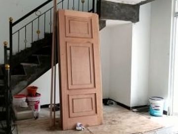 Rumanh baru 2 lantai denagn konsep classic eropa di ceger jakarta timur