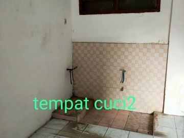 Dijual Cepat Rumah Hadap Barat Lokasi di Jl. Ikan Mungsing, Surabaya