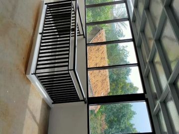 villa &KOLAM RENANG PRIBADI di cileunyi bandung