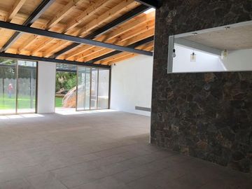 RESIDENCIA EN AVANDARO