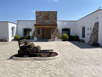RANCHO 5 HECTARAS ENTRE POLOTITLAN Y NOPALA A 1 HORA DE QUERETARO