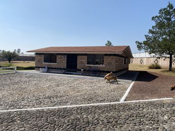 RANCHO 5 HECTARAS ENTRE POLOTITLAN Y NOPALA A 1 HORA DE QUERETARO