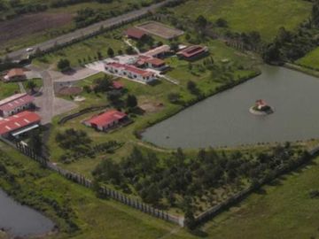 RANCHO 5 HECTARAS ENTRE POLOTITLAN Y NOPALA A 1 HORA DE QUERETARO
