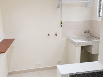 apartamento en venta en prados del norte. Cod V18276
